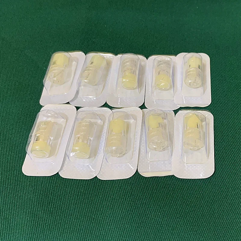 10 SZTUK Jednorazowa czapka z heparyną dla zwierząt domowych Uszczelnienie mocujące do cewnicy IV Mocowanie cewnicy z zamkiem Luer Sterylne narzędzie do klinik zwierzęcych