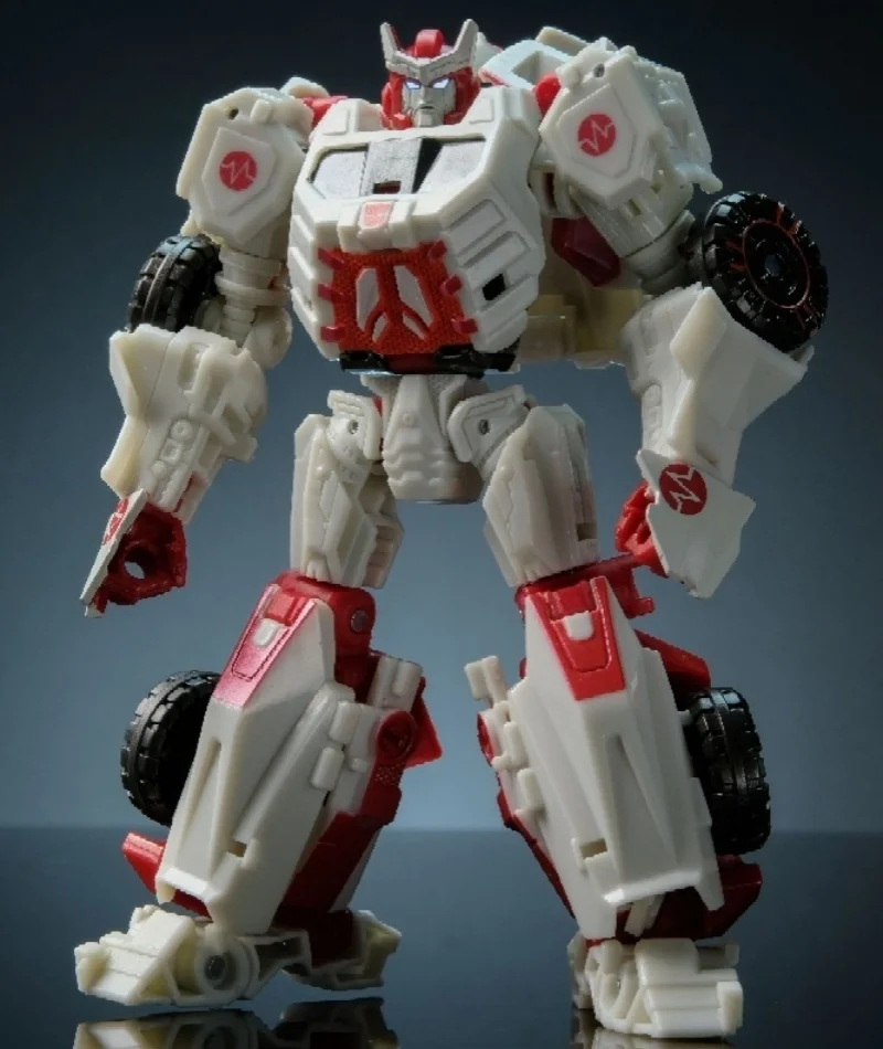 New in Stock Transformer G1 SS-GE09V Class Ratchet   Animated Toys Holiday Gifts Anime Characters Studio Series Collect  Movable