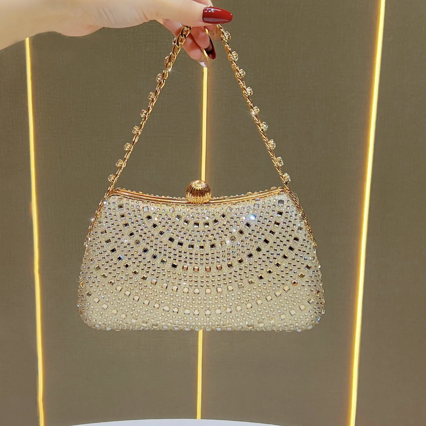 Handbag Chain Temperament Handbag High-End Exquisite Dinner Bag Celebrity Light Luxury Messenger Bag