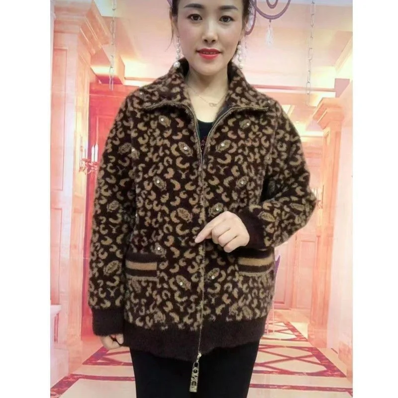 2026 New Middle Aged Elderly Imitation Mink Velvet Coat Women Fashion Leopard Print Knitted Cardigan Sweater Jacket Ladies Tops