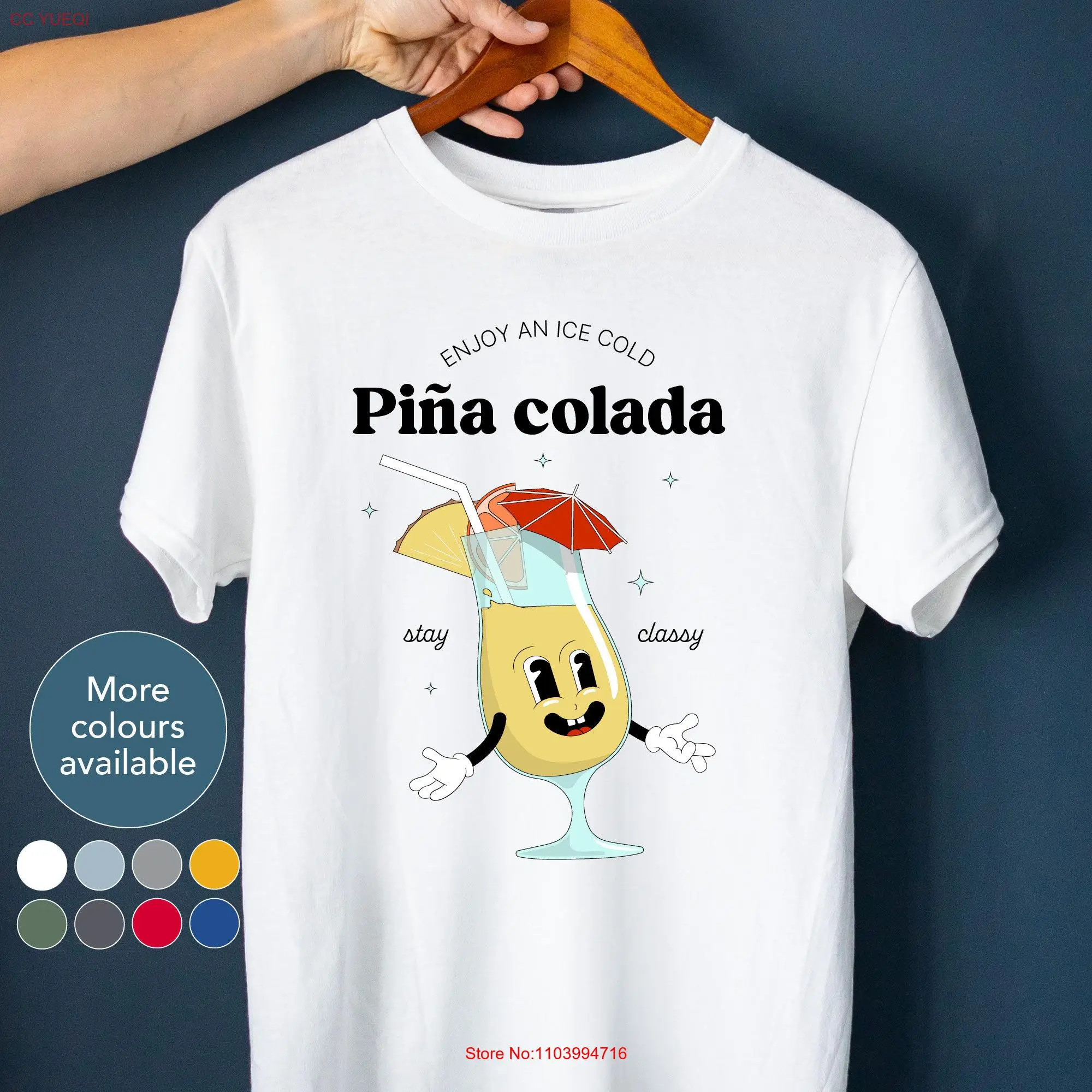 Genießen Sie ein „Iced Cold Pina Colada“-Shirt. Bleiben Sie edles Cocktail-T-Shirt. Lustiges, inspiriertes Retro-Cartoon-T-Shirt mit alkoholischem Getränk. Cooles Geschenk 0106