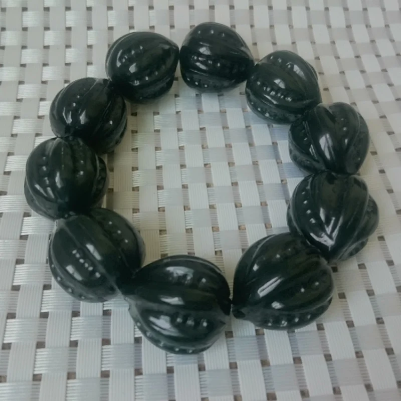 

Hetian jade bracelet, Hetian green jade walnut bracelet, men's collectible walnut handpiece