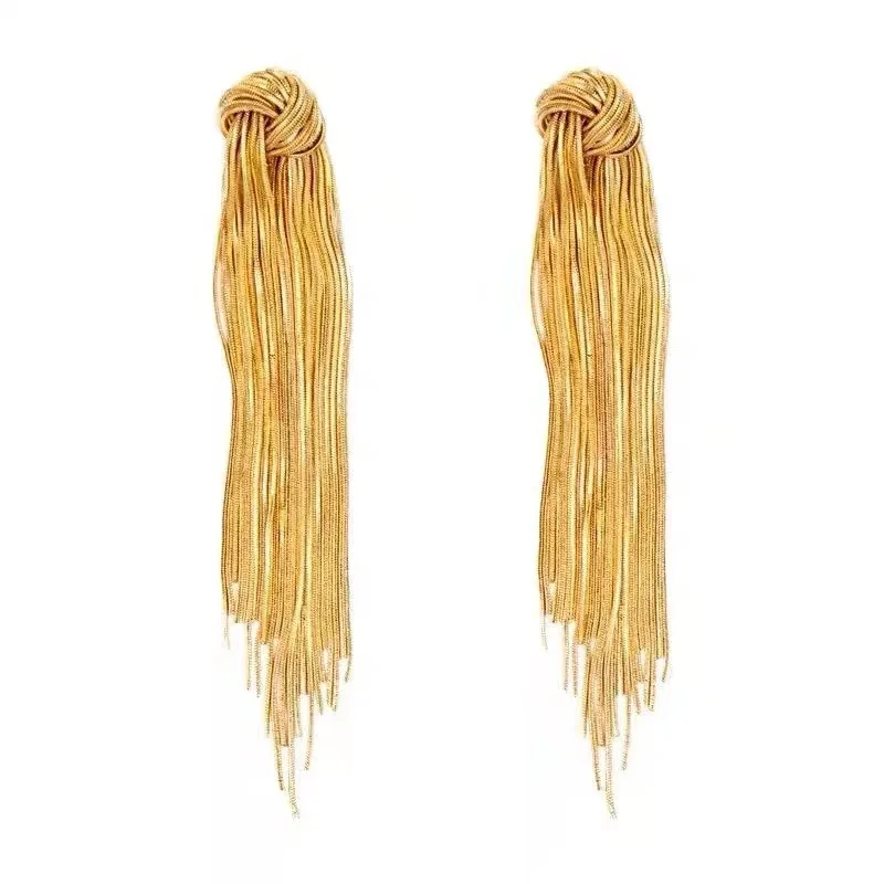 

European and American exaggerated snake bone chain high-grade fringed earrings light luxury knotted earrings