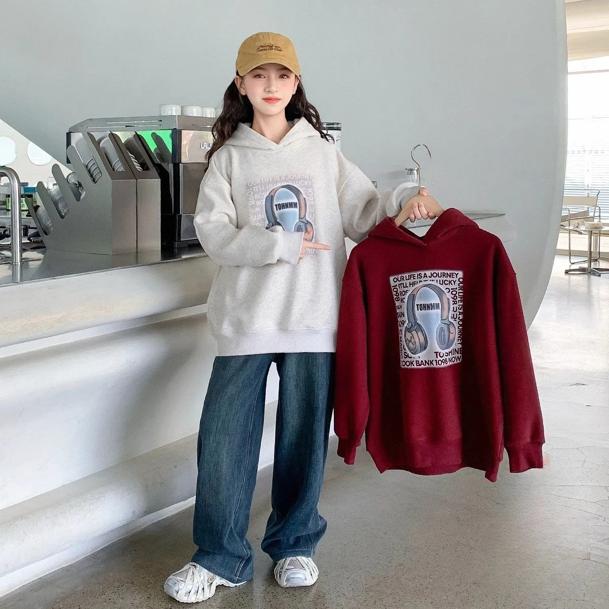 

Girls' 2025 New Fleece-Lined Thickened Loose Fit Hoodie Middle & Large Size Autumn Winter Stylish Children's Top