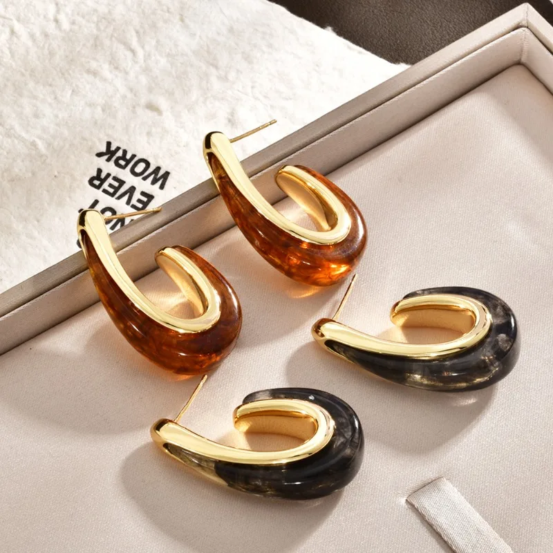Korean new design fashion jewelry 18K gold plated U-shaped amber resin earrings elegant women's daily work accessories