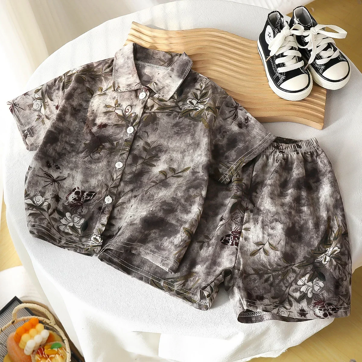 New 2025 Boys Summer Thin Loose Short Sleeve Lapel Shirt Tops + Shorts Kids Casual Oil Painting Style Print Clothing Sets