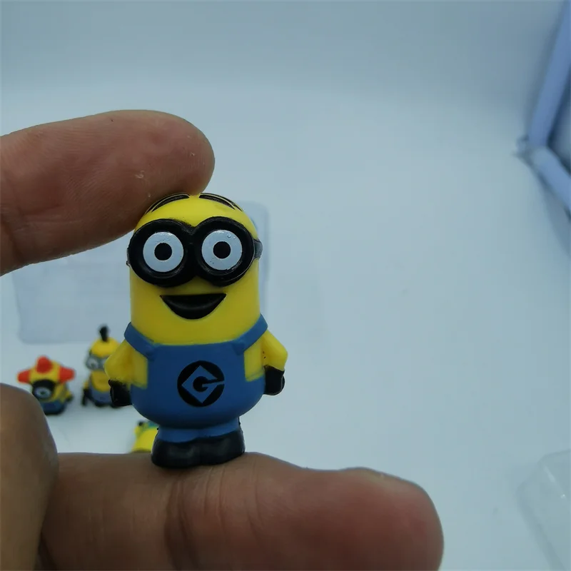 Cartoon Despicable Mes Miniones Dave Stuart Action Figures Cute Q Version Mini Doll Ornaments Collectible Toys Children's Gifts