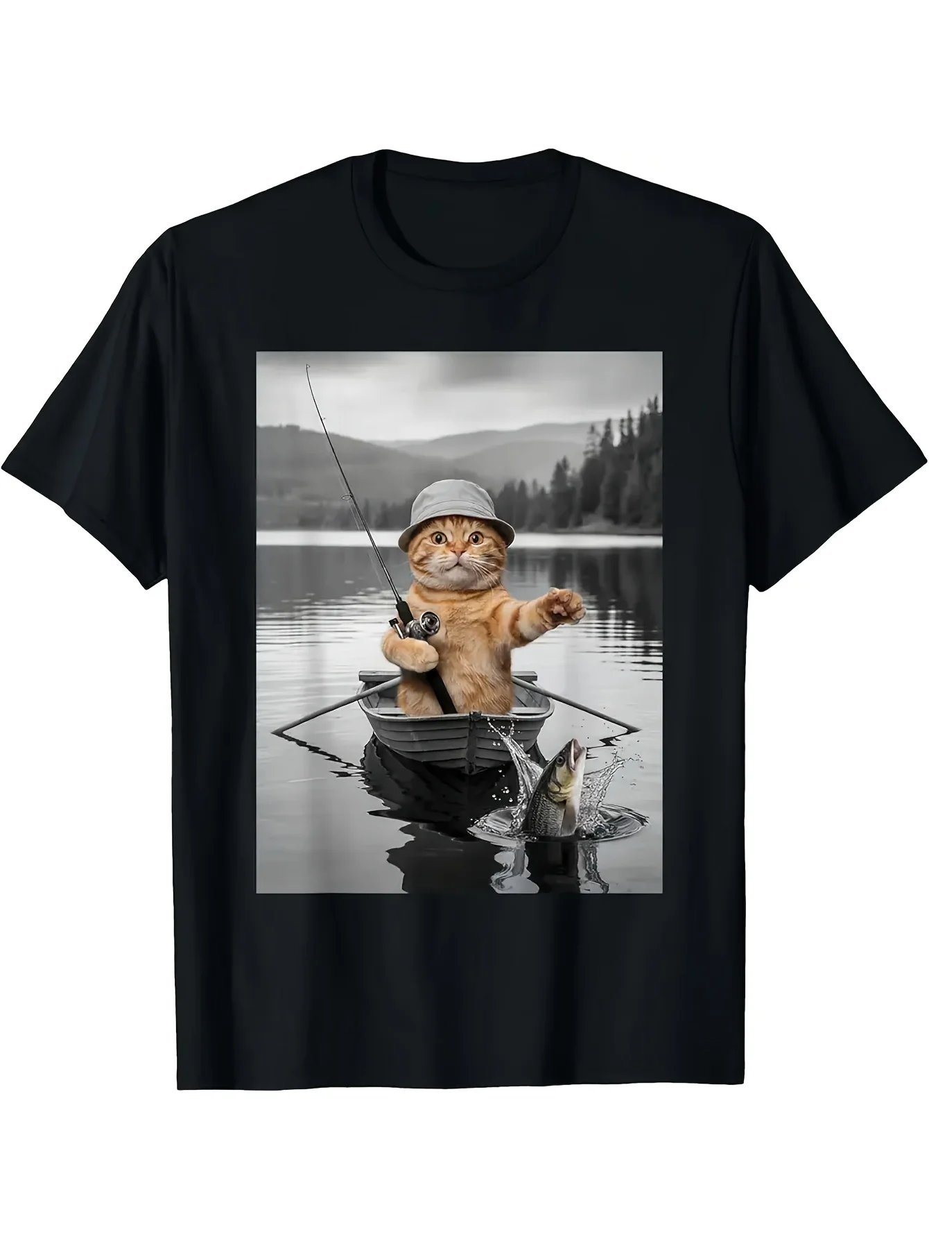

Мужская забавная футболка из хлопка с принтом «Кот в самолете-НЛО ловит рыбу», повседневная, с юмористическим изображением кота на лодке с рыбой, круглый вырез, стандартный крой