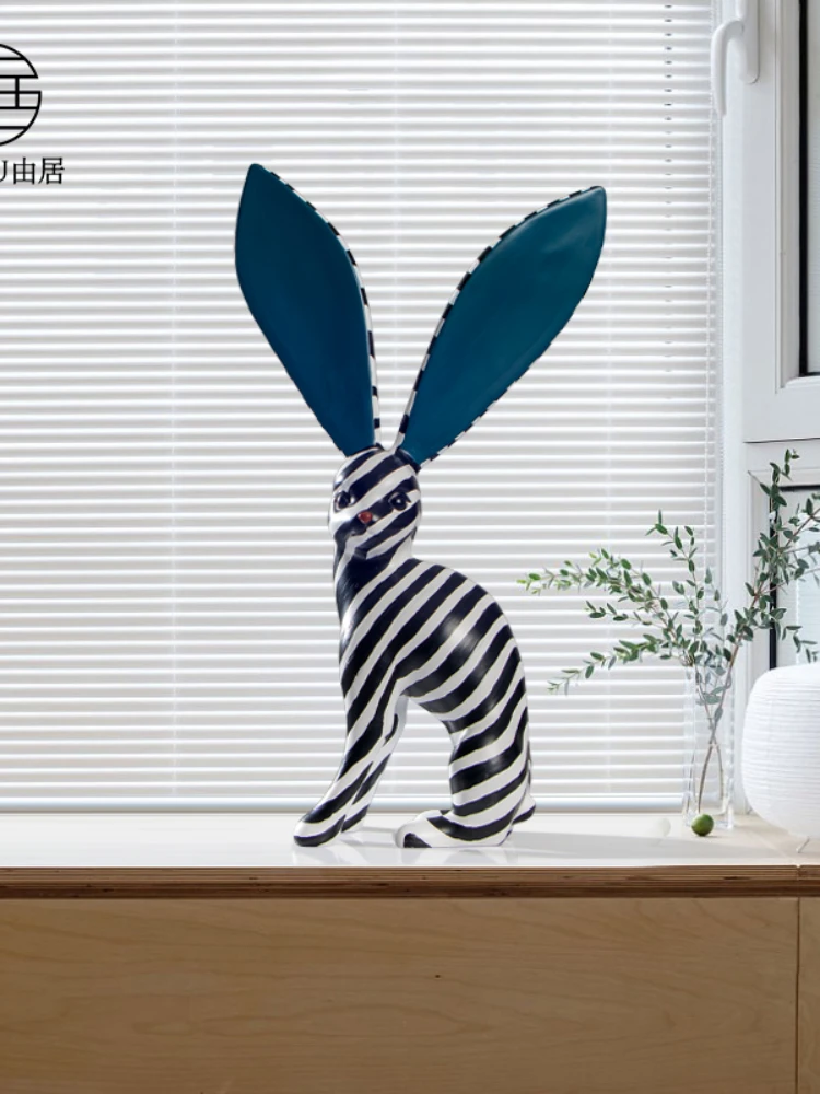 ZL Fashion Striped Cat Living Room TV Cabinet Decoration Artwork Sculpture