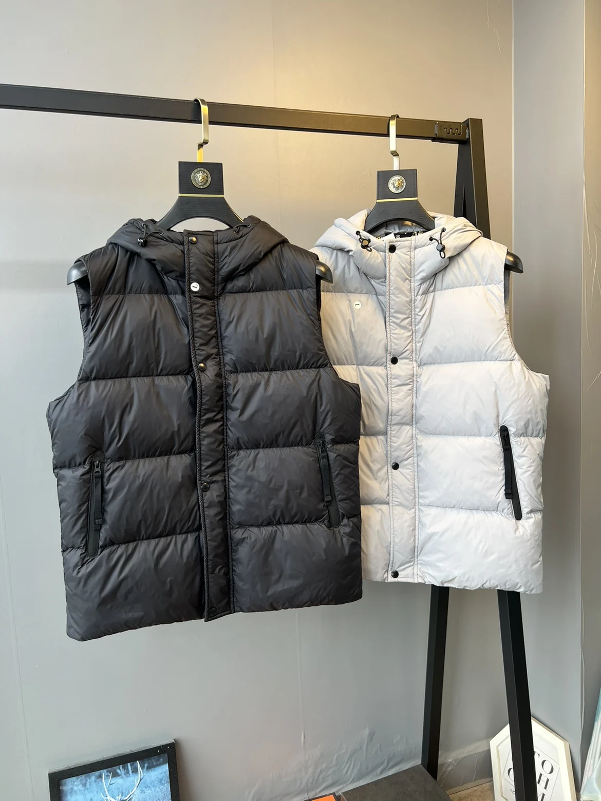 

Men's Thiened down Vest Jaet Hooded Du Feather Warm Casual Sports Vest Outerwear Winter New Sle Stand Fit Zipper