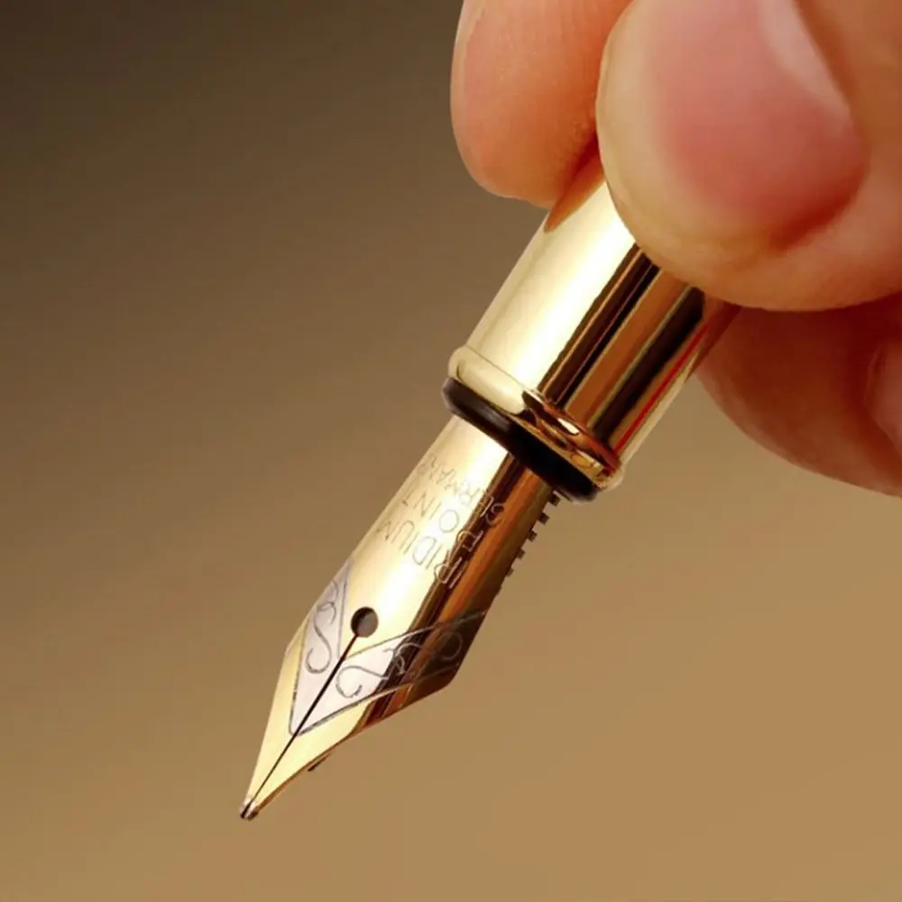 Pluma estilográfica de madera de alta gama, escritura suave, pluma estilográfica de caligrafía de lujo, exquisita pluma de firma de negocios de 0,5mm, escuela