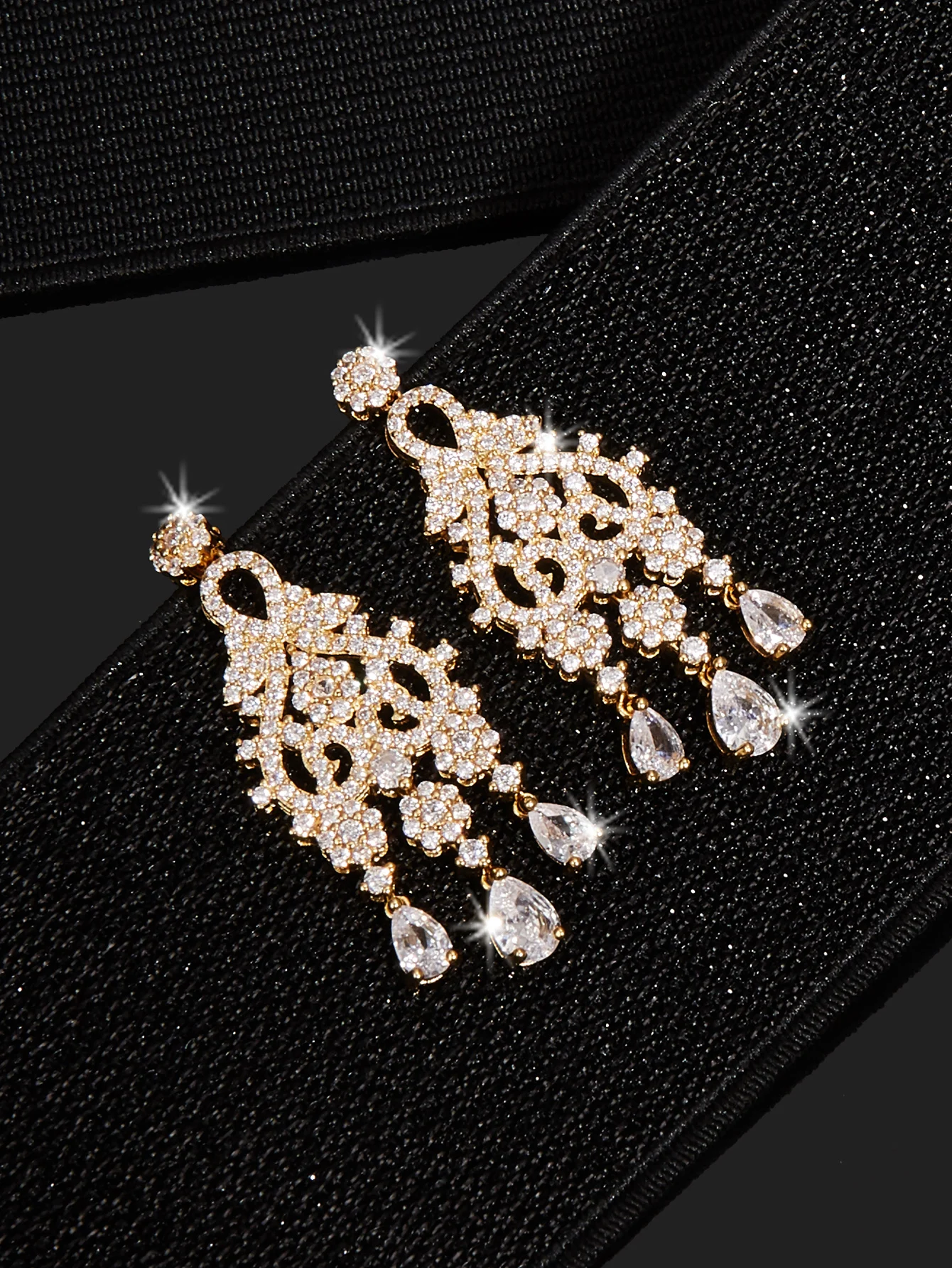 2024 New Trendy Luxury Gold Color Earrings for Women Wedding Party Gift Jewelry Bulk Sell Christmas