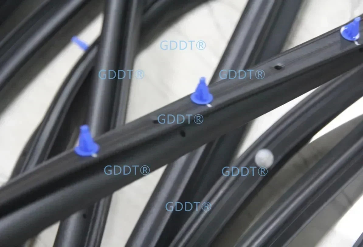 4 Pieces Door Protect Rubber for Pajero Sport KH 2007-2014 5725A329 Weather Strip for Montero Sport Sealing with Clips