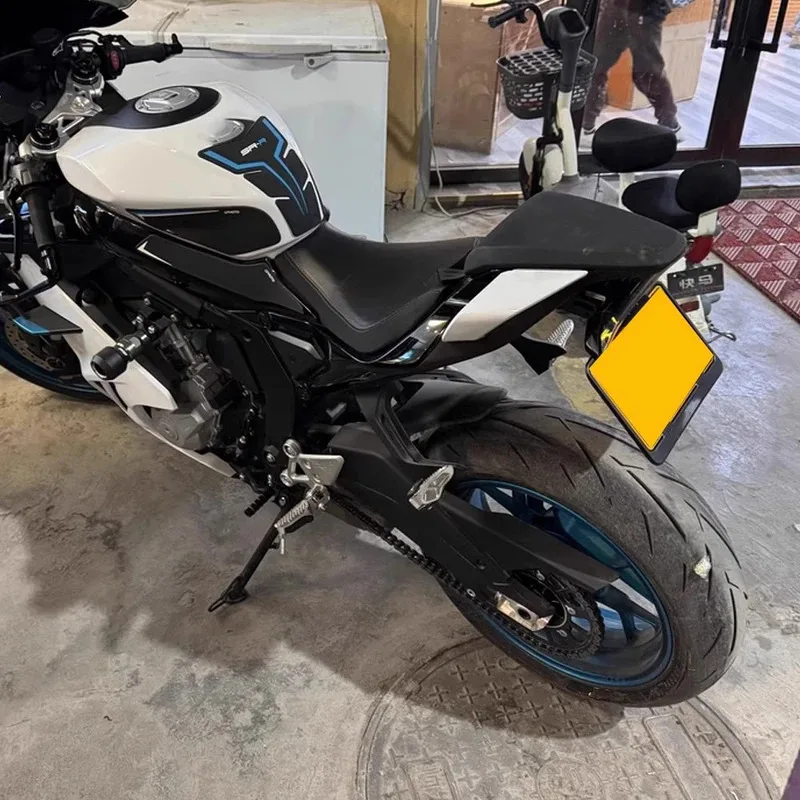 Untuk CFMOTO 675SR-R 675SRR 675 SR-R Braket Penyangga Pelat Nomor Belakang Dapat Dilipat Sepeda Motor Baru Logam Eliminator Spatbor Rapi Ekor