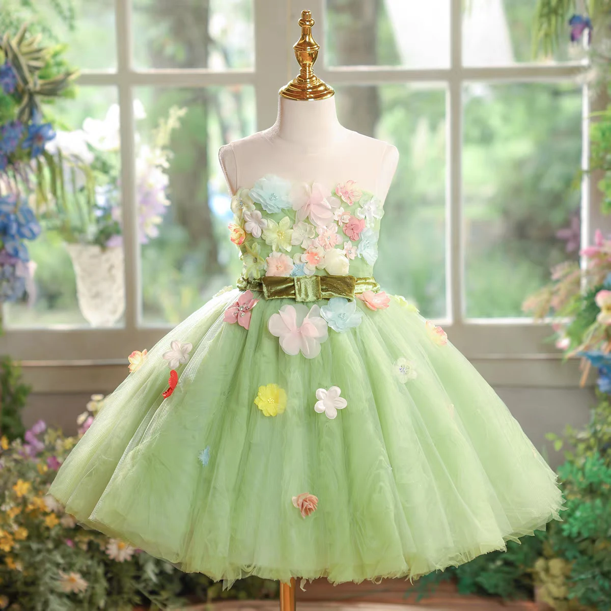 

Girls Green Princess Short Tutu Dress Strapless 3D Flower Velvet Waistband Lace Up Cake Smash Birthday Wedding Flower Girl Party