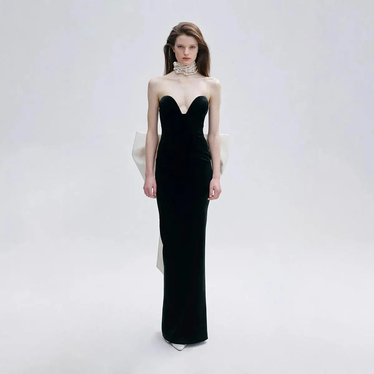 Ele hoch taillierter Svel-Bandage Dr mit Schleifendetail und Figur – ein Ausschnitt für Frauen Ci Walk im Winter