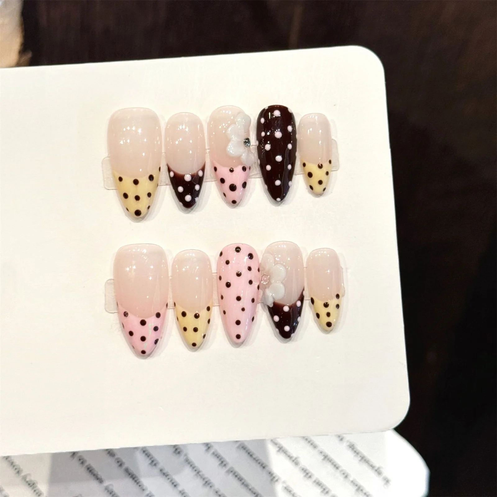 10pcs Handmade Wine Red French Press On Nails With White Polka Dot Designs Almond Shape Vintage Fake Nails 3d White Flower Decor