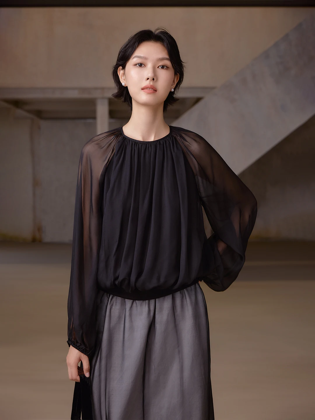 

Женский шелковый топ Ele Bla с двойным слоем, свободного кроя, с рукавами-фонариками, круглым вырезом, для повседневной носки, модный, высокого качества, из премиального шелка