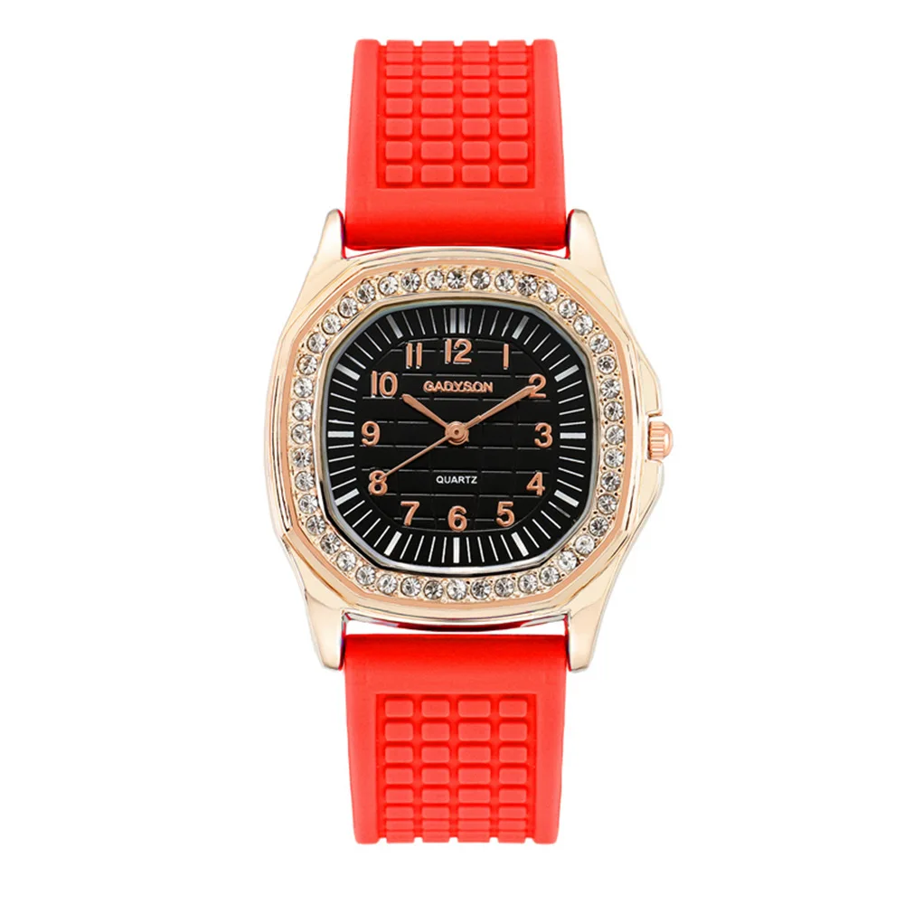 

Роскошные кварцевые женские часы с силиконовым ремешком и стразами