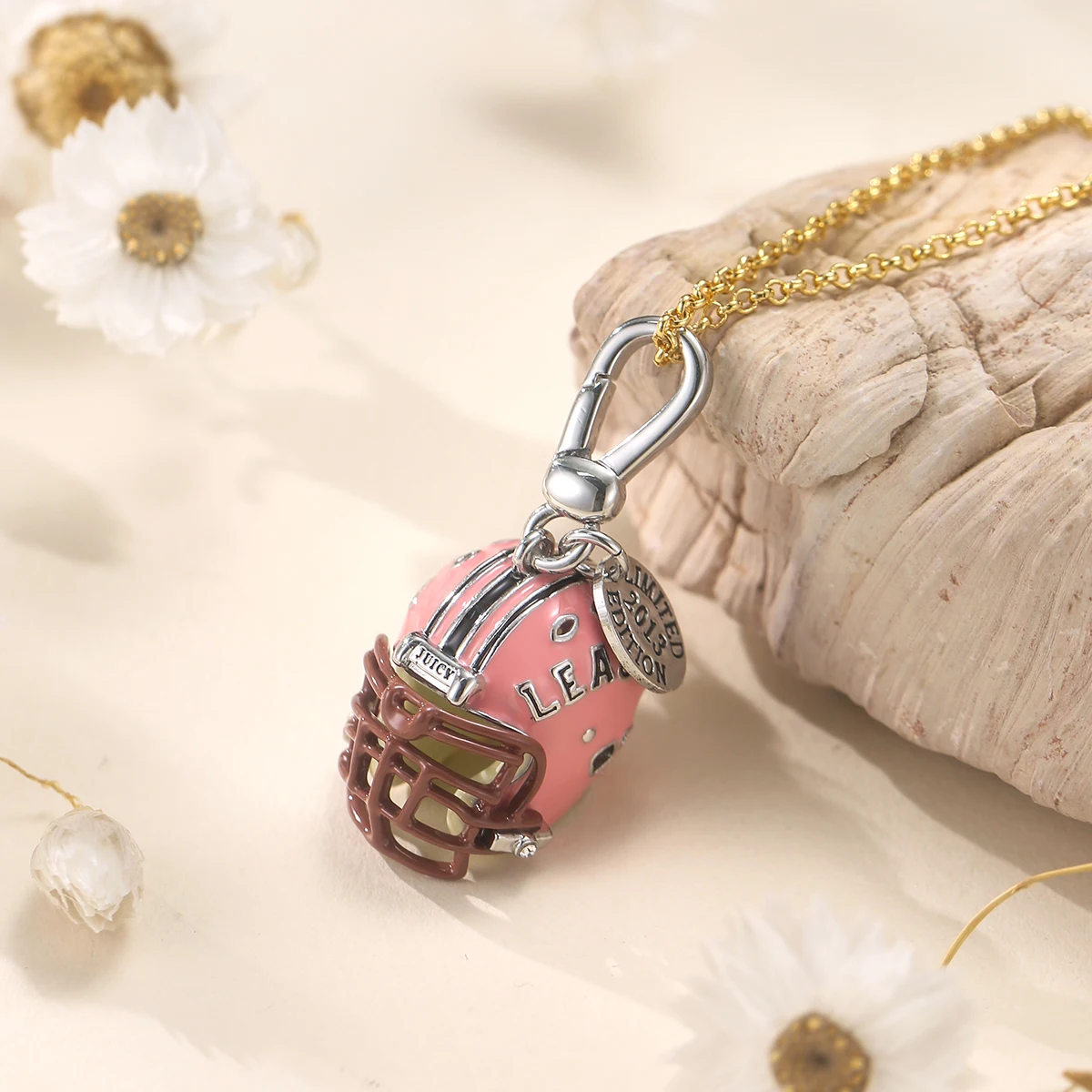 1Pc Fashion Cool Enamel Letter Pink Helmet Pendant Necklace for Women Personality Niche Party Jewelry Sports Style Gift