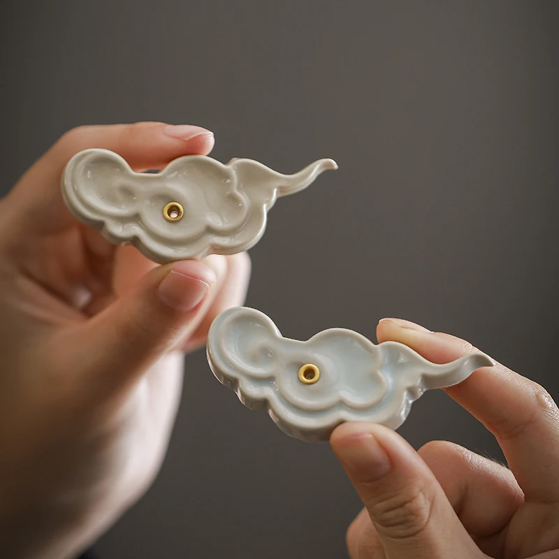 Ceramic Auspicious Cloud Mini Incense Stick Holder Ornament Sandalwood And Agarwood Censer Suitable For Yoga Meditation