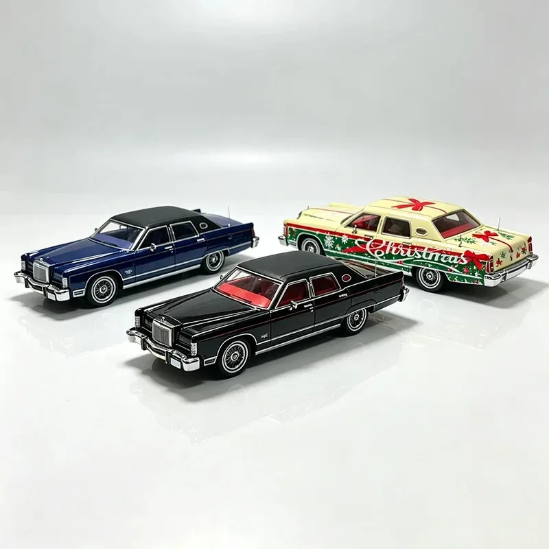 Turning Crush & Sun Star 1:64 1979 Lincoln Continental Town Car Diecast Alloy Car Model Holiday Gifts Toys