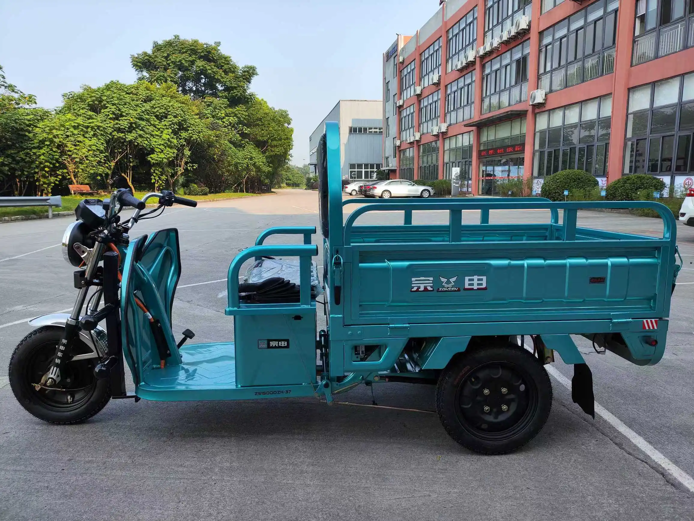 

60-72V 1200W Super Permanent Magnet 60A 2 Speed Electric Motorized Tricycles 3 Wheel Electric Tricycle with Cabin Cargo Bike