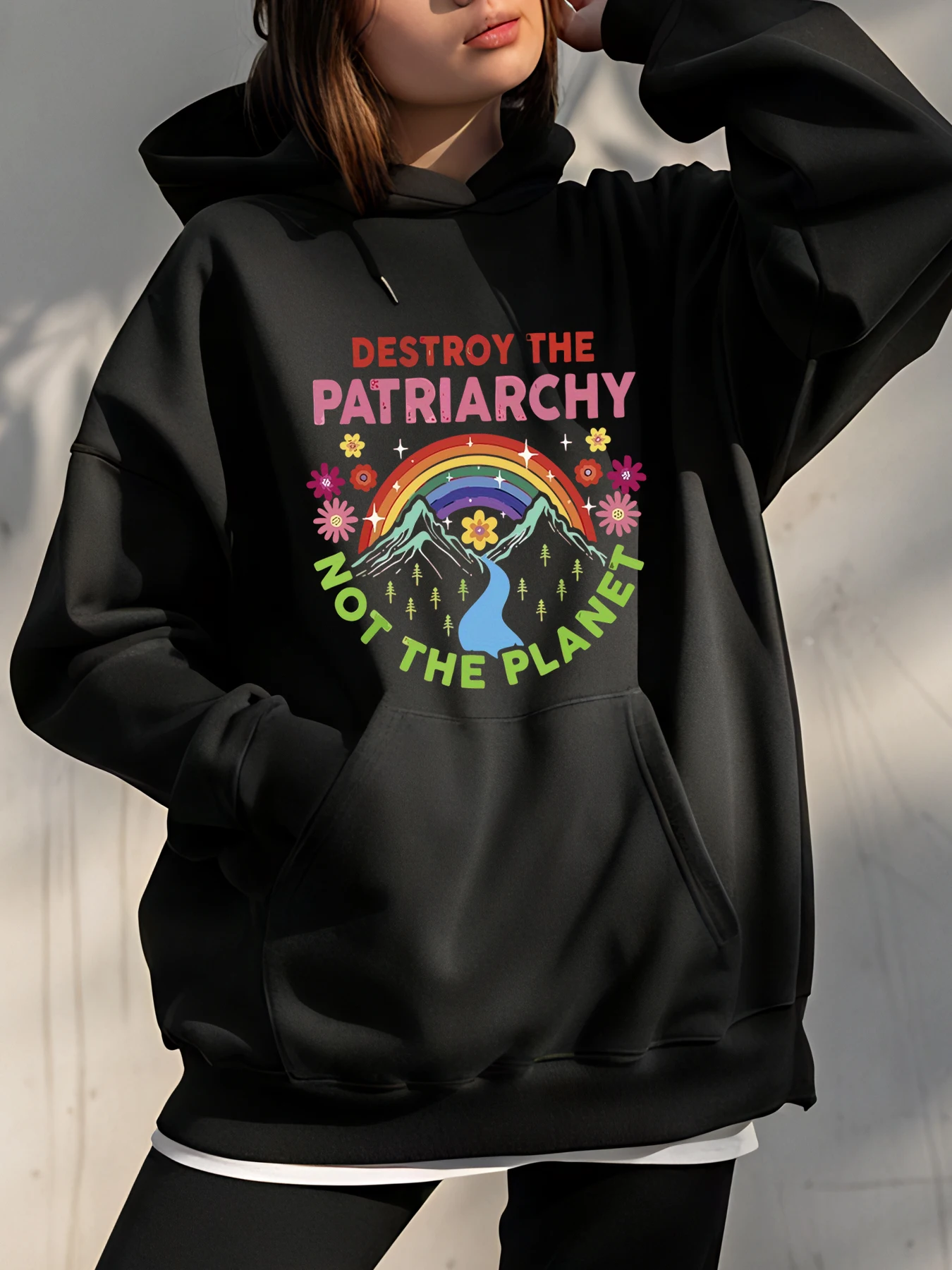 Felpa con cappuccio da donna Distruggi il patriarcato non il pianeta Felpa streetwear casual con stampa di montagna arcobaleno per attività femministe