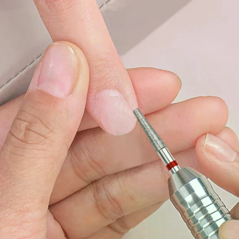 シャープコーンキューティクルクリーンネイルドリルビットプロフェッショナルカーバイドビットジェルポリッシュ除去用耐久性のあるマニキュアツールネイルテクニシャン用