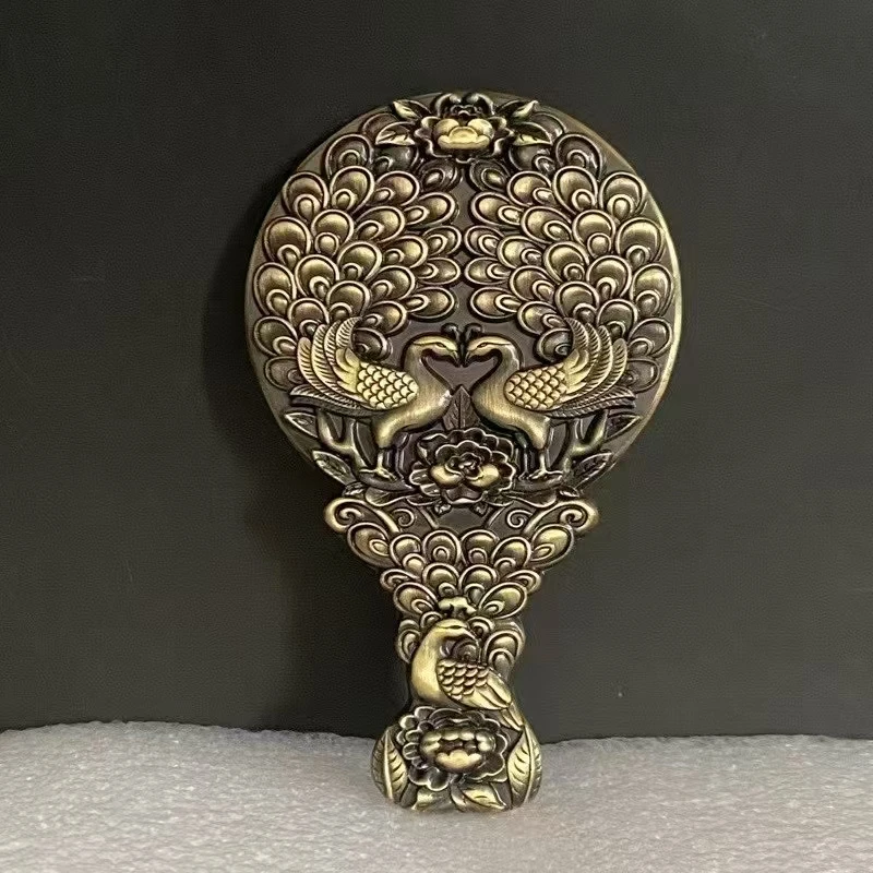Vintage Peacock Handle Mirror With Lifelike Relief Craftsmanship Handheld Makeup Mirror