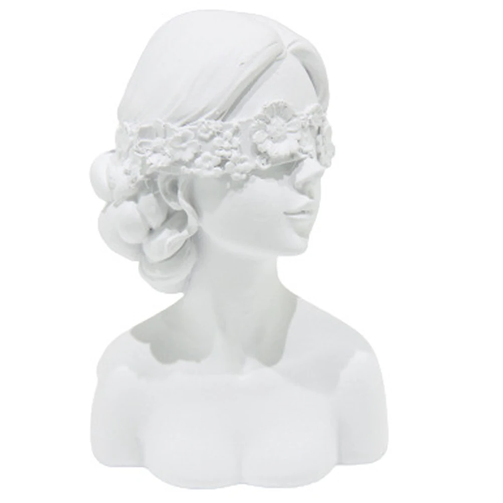 Statue of Blindfolded Girl Sculpture Decor Ornaments Female Figure Woman Resin Nordic