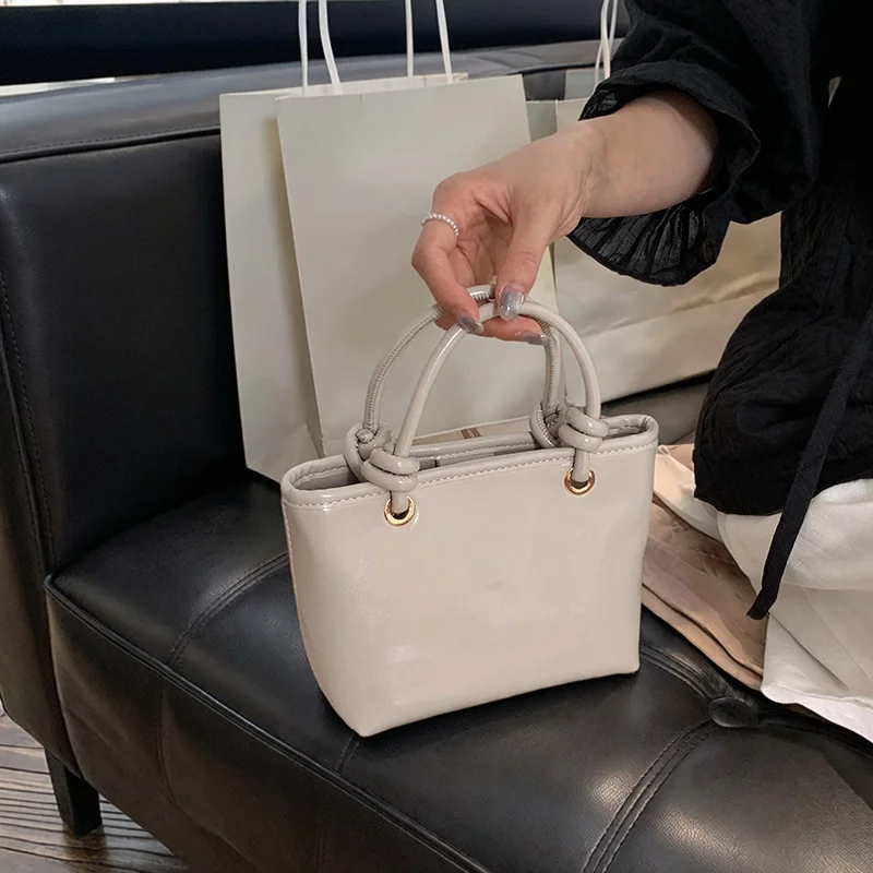 ニッチな小型クロスボディバッグ-女性用-通勤ハンドバッグ-カジュアルで多用途なショルダーバッグ-スタイリッシュな縫製要素-pu素材