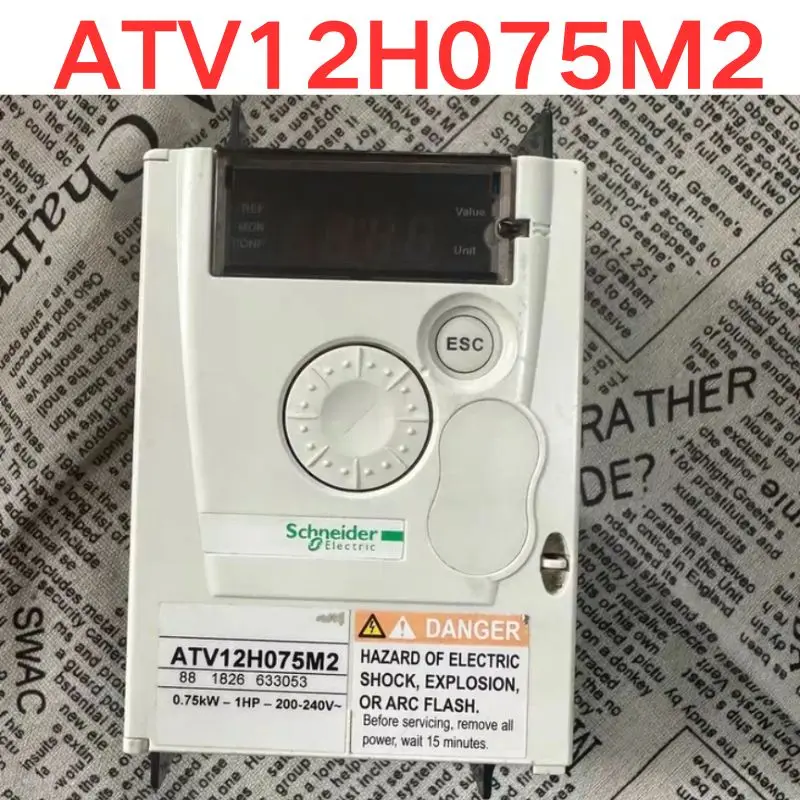 

Second-hand test OK 0.75KW220V frequency converter ATV12H075M2