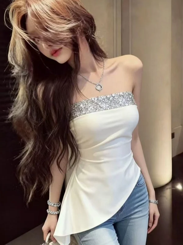 

Блестящий укороченный топ с пайетками для женщин, летний жилет с утягивающим эффектом на талии, асимметричным подолом и дизайнерским декором, роскошный укороченный топ-рубашка