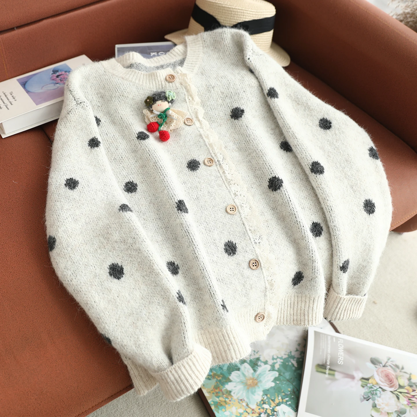 

Японский милый вязаный кардиган с аппликацией в горошек для девочек, женский осенний повседневный свободный свитер с круглым вырезом и длинными рукавами, пальто