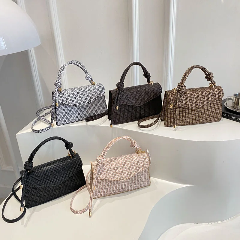 المحمولة تنوعا الكتف حقيبة ساعي مزاجه النمط الأجنبي حقيبة نسائية 2025 الصيف الاتجاه الجديد موضة حقيبة مربعة صغيرة