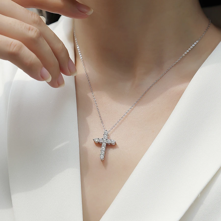 Thumbnail 3 - #26 Trending Silver Necklaces Right Now