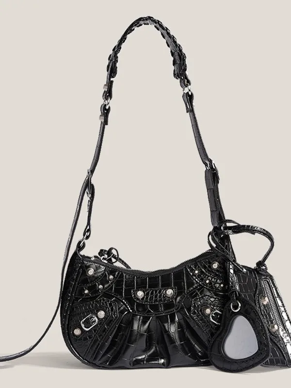 2026 Fashion Rend Motorcycle Underarm Rivet Tassel Highgrad Ladies Bag New Style Summer Collection Zipper Closure Handbag