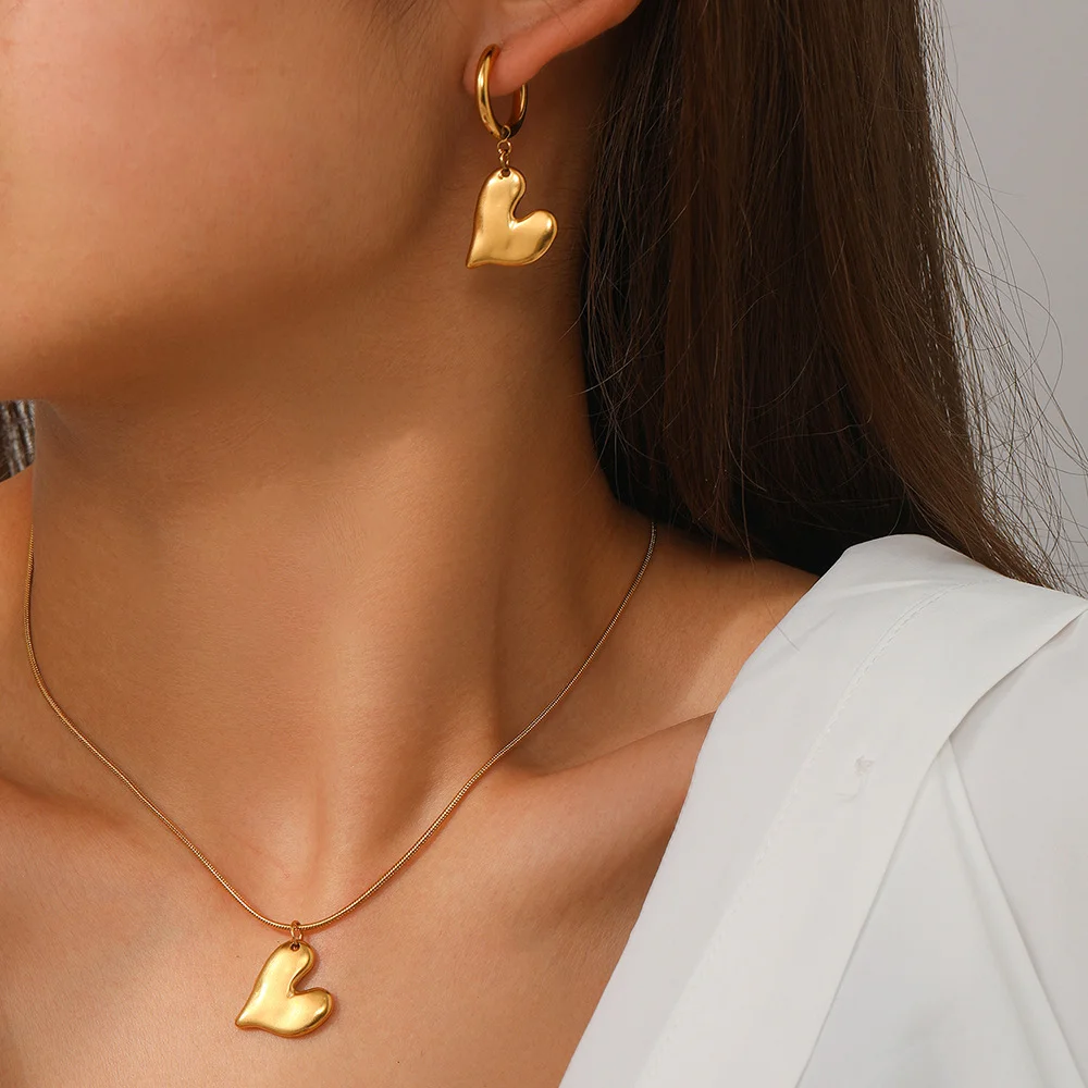 

Boho Love Heart Stud Earrings and Necklace Set, Waterproof and Colorfast, Women's Jewelry, Wedding Party Favors