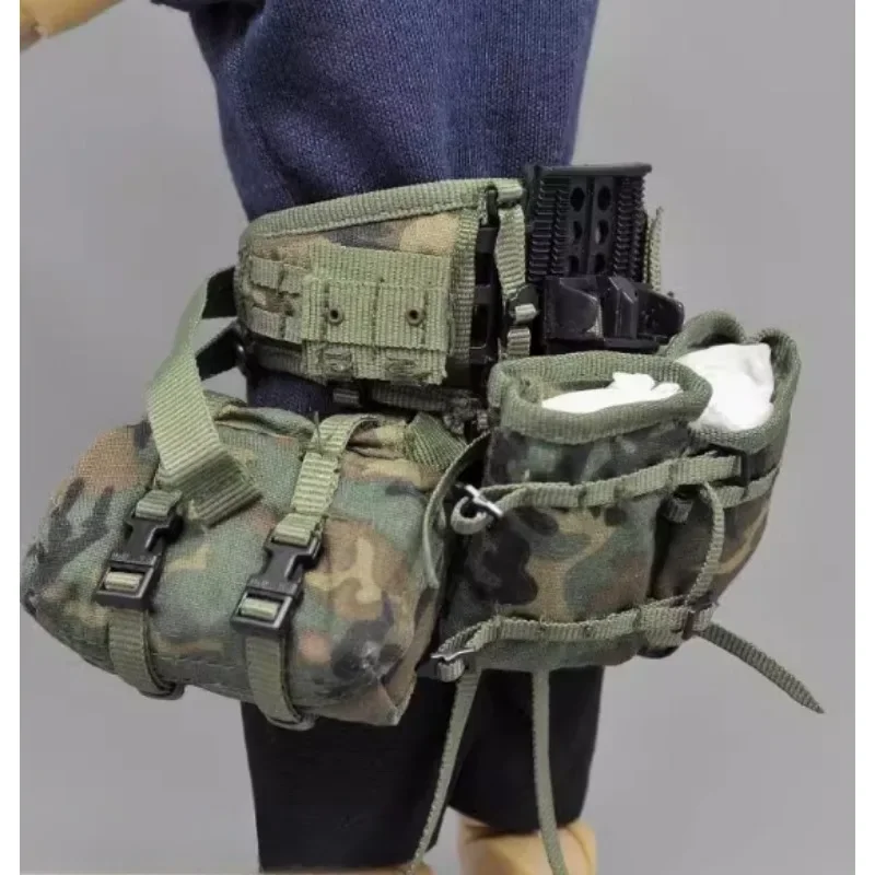 Borse mimetiche dell'esercito soldato in scala 1/6 MOLLE Cintura in vita Marsupio Militry Clip Bag Modello per 12 '' Accessorio di scena Action Figure