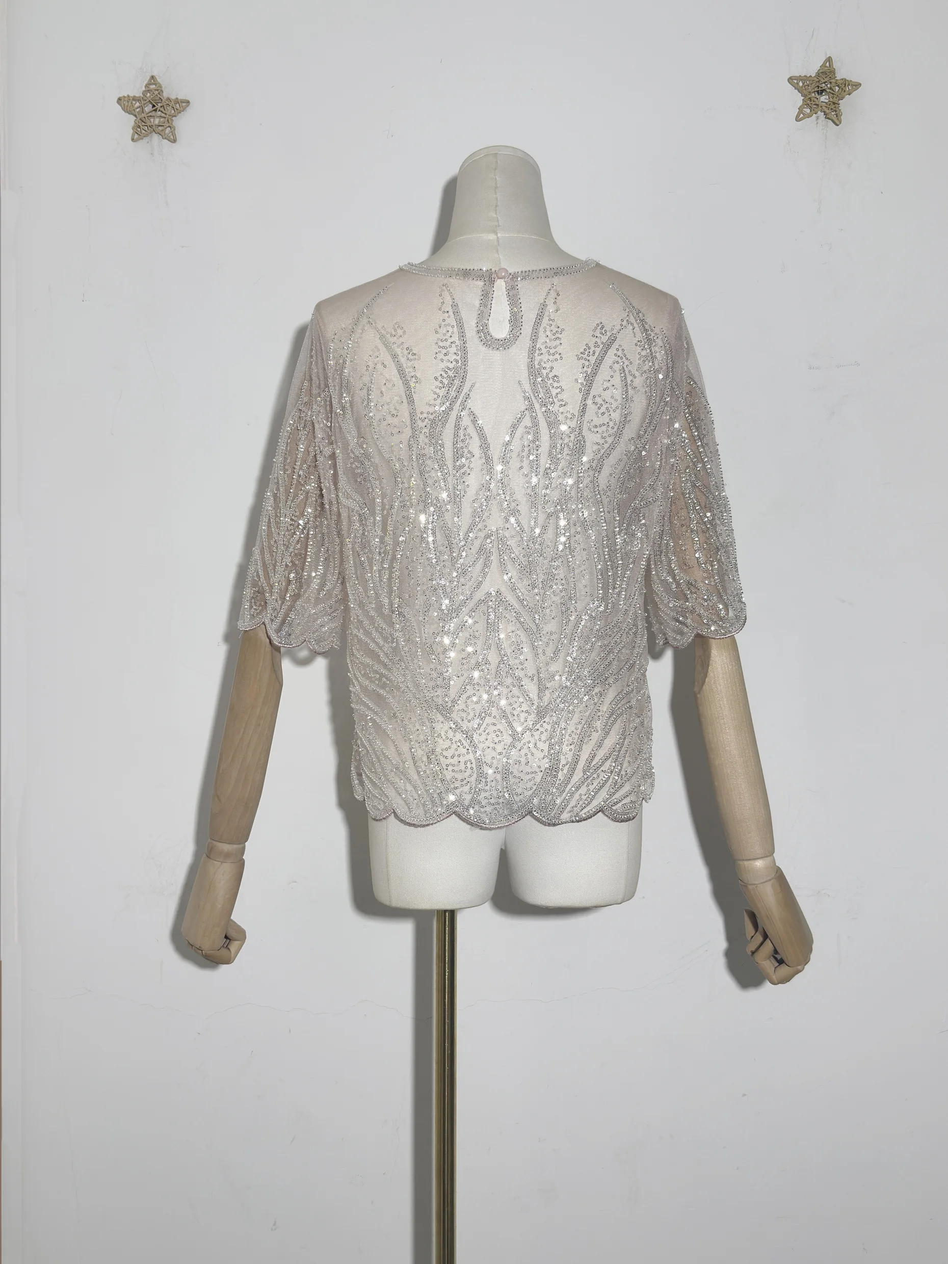 Gorgeous Sequin Beaded Women New Exquisite Sequin Heavry Embroidered Mesh O-Neck Halft Sleeves Blouse Mesh Top Pullover Shirt