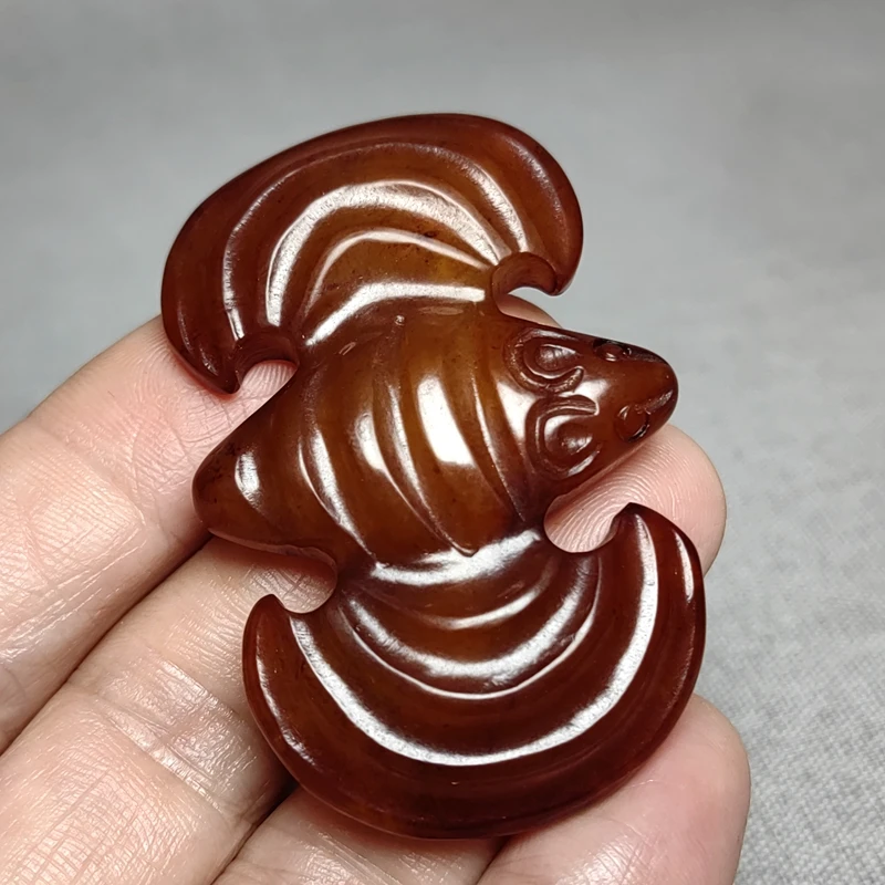 YIZHU CULTUER ART Size 6×3.9×1.1cm Chinese Old Jade Carved Auspicious Bat Statue Pendant Ornament Collection