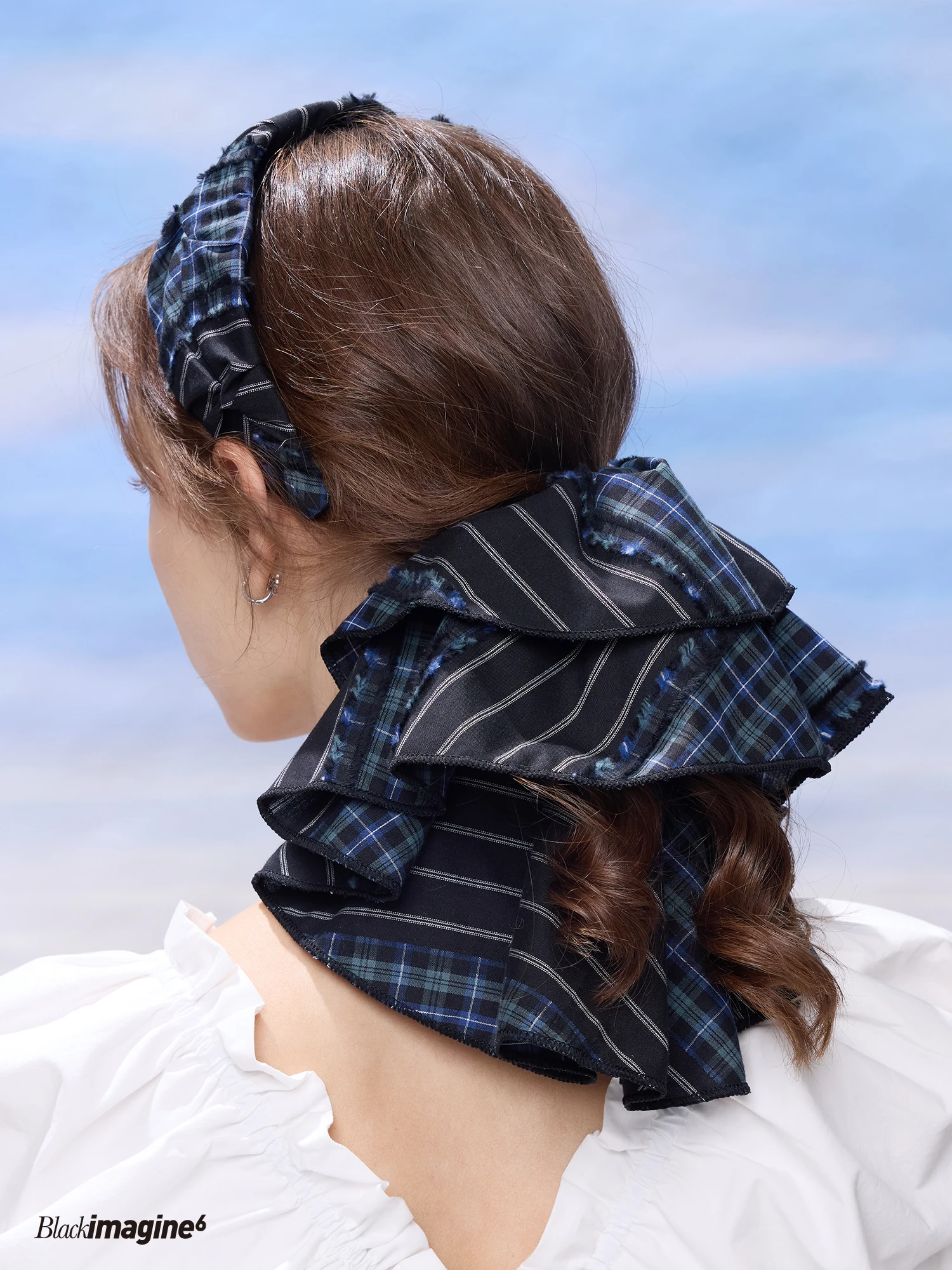 serre-tete-princesse-en-raphia-naturel-noir-motif-Ecossais-artistique-effet-vieilli-avec-franges-reglable-unisexe-ideal-Ete