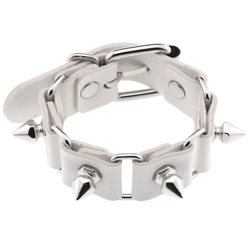 2023 Punk bianco PU bracciale in pelle polsino braccialetti Emo Spike rivetti bracciali per le donne con borchie Halloween Boho gioielli regali festa