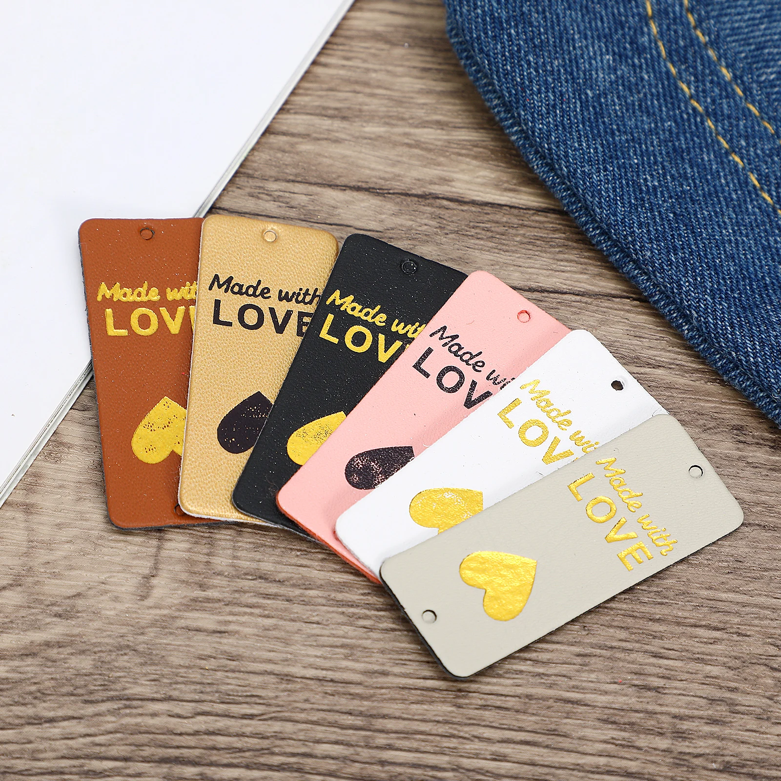 

100pcs Love Labels Jeans PU Decorative Tags Yellow30 Black20 Chocolate15 White15 Gray10 Sewing Clothing