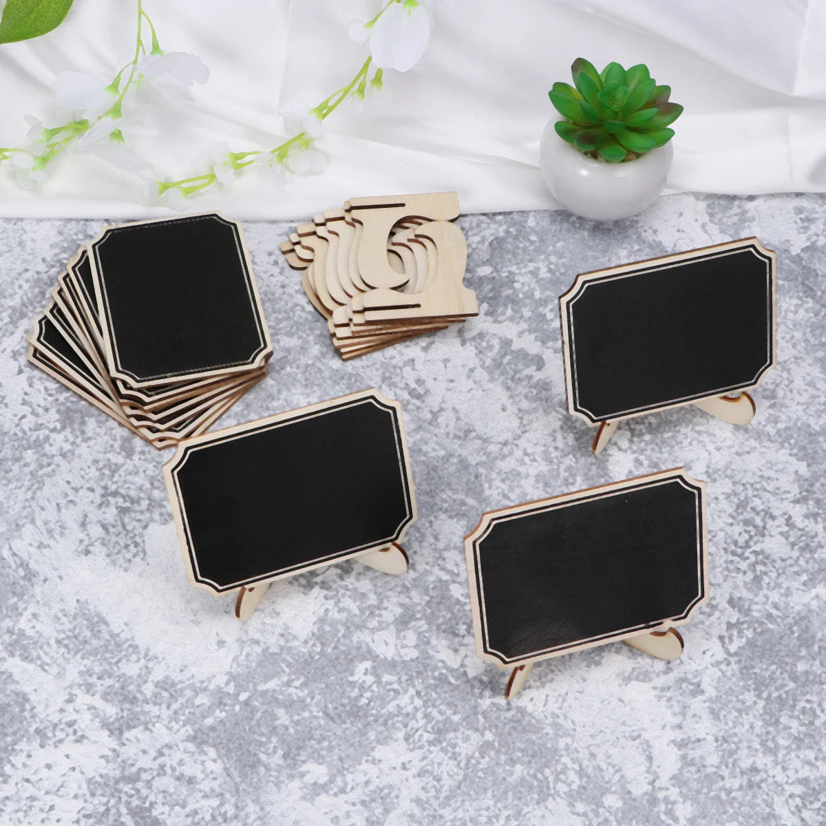 10Pcs Creative Mini Chalkboards Narrow Wood Trim Erasable Message Boards for Wedding Dinner Party Table Place Signs
