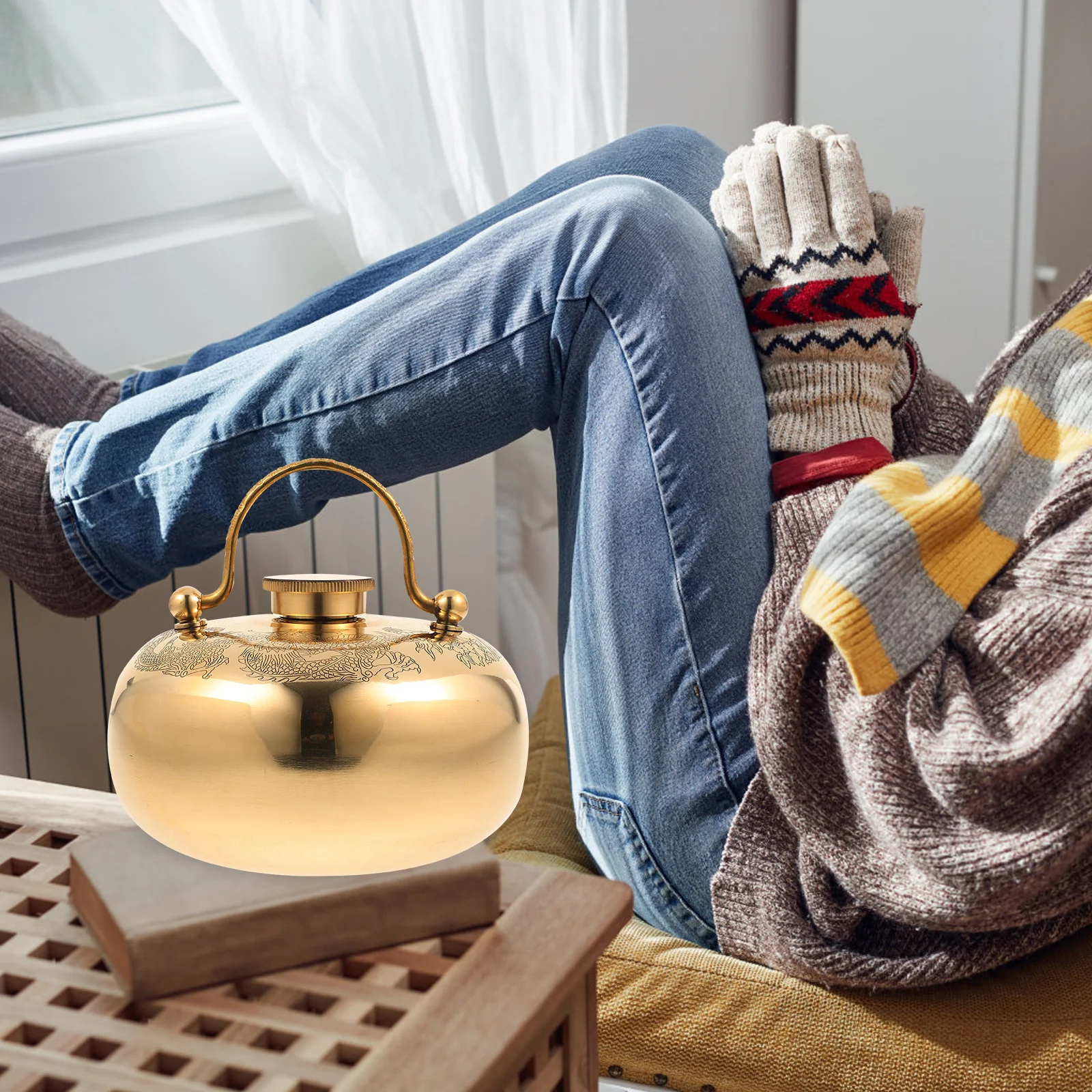 

Hot Water Stove Hand Warmer Copper Portable Reusable Hand Warmer for Winter Office Bedroom Sofa Heating Small Hot Water Bag