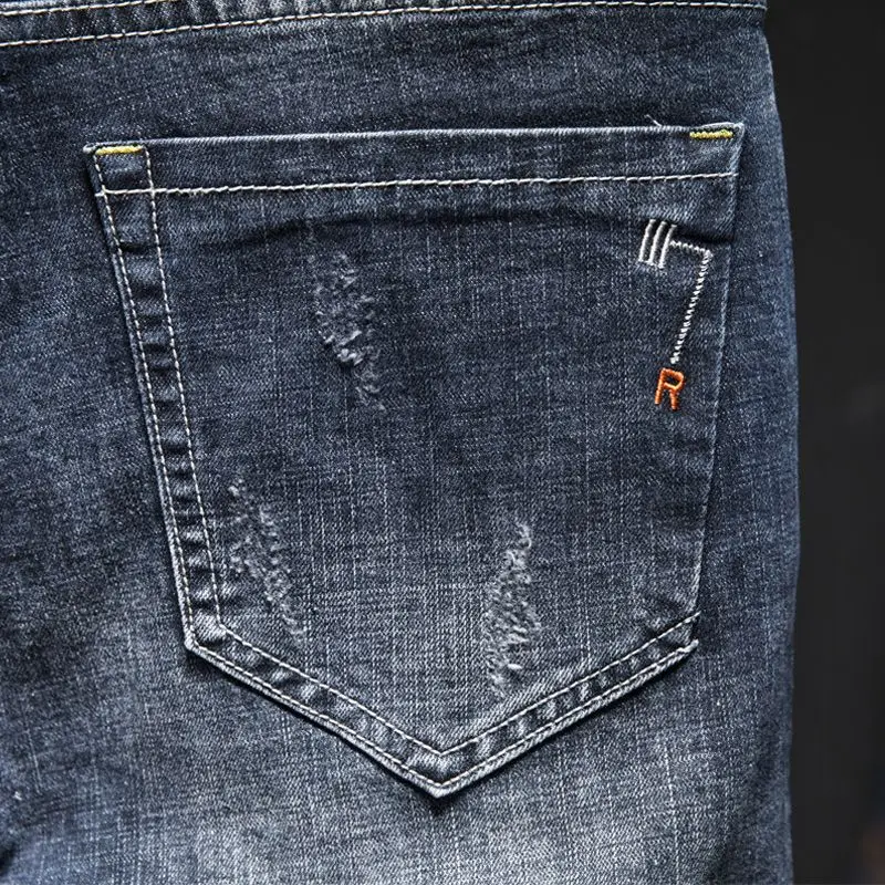 Amerikanische elastische gerade Jeans für Herren, zerrissene, abgenutzte Slim-Fit-Baumwoll-Denim-Hosen, koreanischer Stil, modische Hosen, Herrenbekleidung – Detail 26