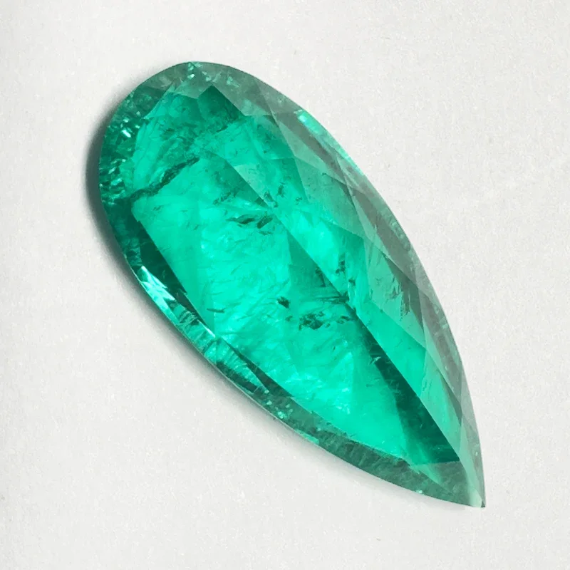 Lab Grown Columbia Emerald Peervorm Maat 11x25mm 11CT Hydrothermische Emerald Cracks Inclusions binnen met AGL-certificaat