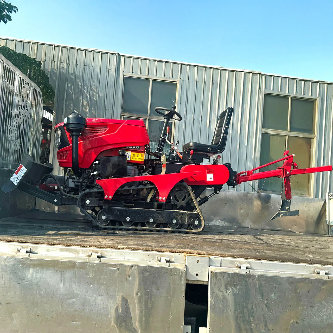 Fast Delivery Multifunction Mini Rotavator Tillers Agricultural Farming Mini Rotary Tiller Mini Crawler Cultivator Tractor